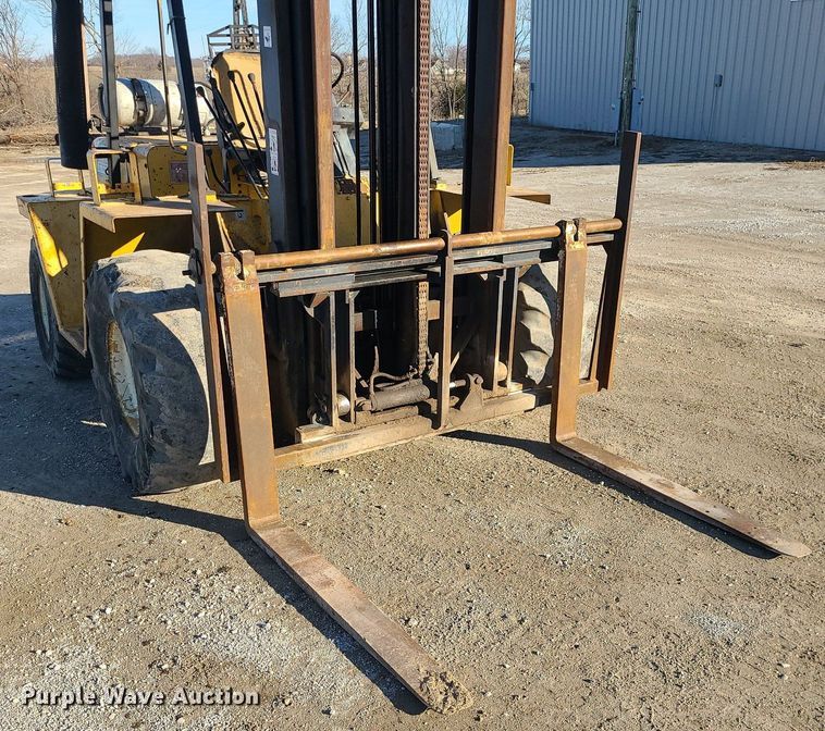 image for item DS7251 Caterpillar  R80 forklift