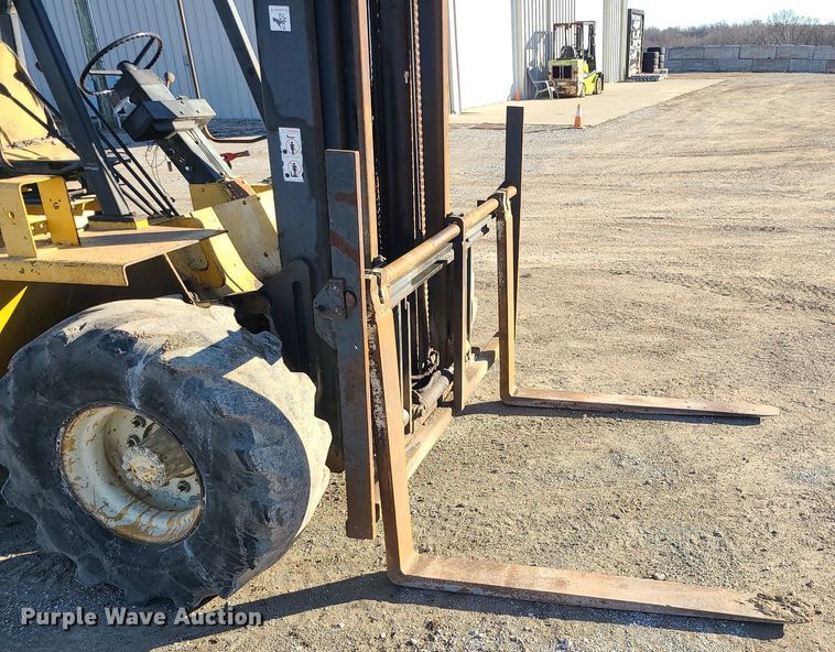 image for item DS7251 Caterpillar  R80 forklift