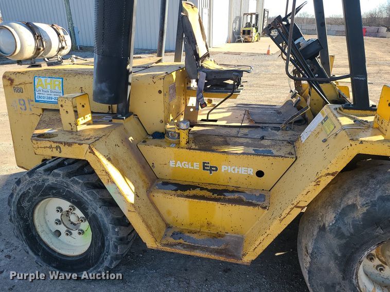 image for item DS7251 Caterpillar  R80 forklift