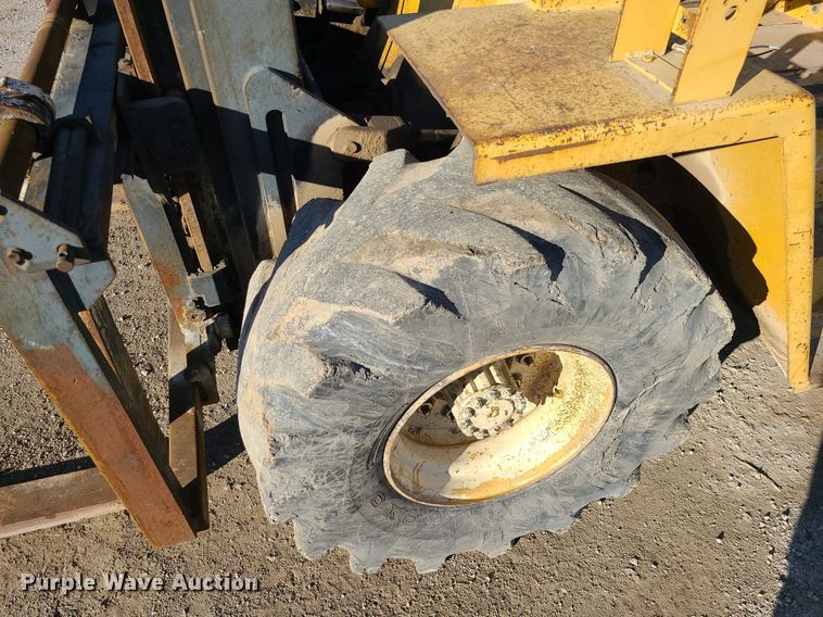 image for item DS7251 Caterpillar  R80 forklift