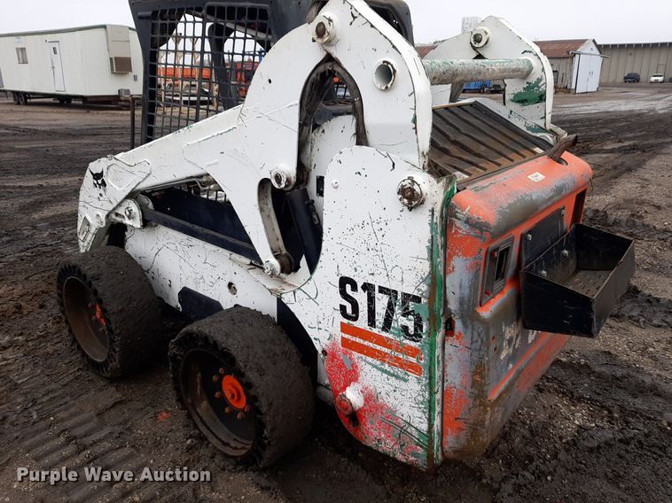 image for item DV9760 2004 Bobcat S175 skid steer loader
