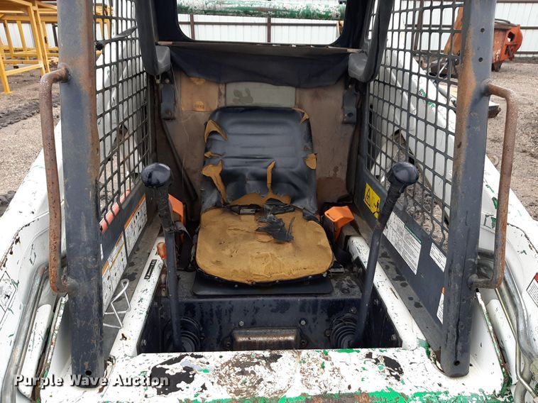 image for item DV9760 2004 Bobcat S175 skid steer loader
