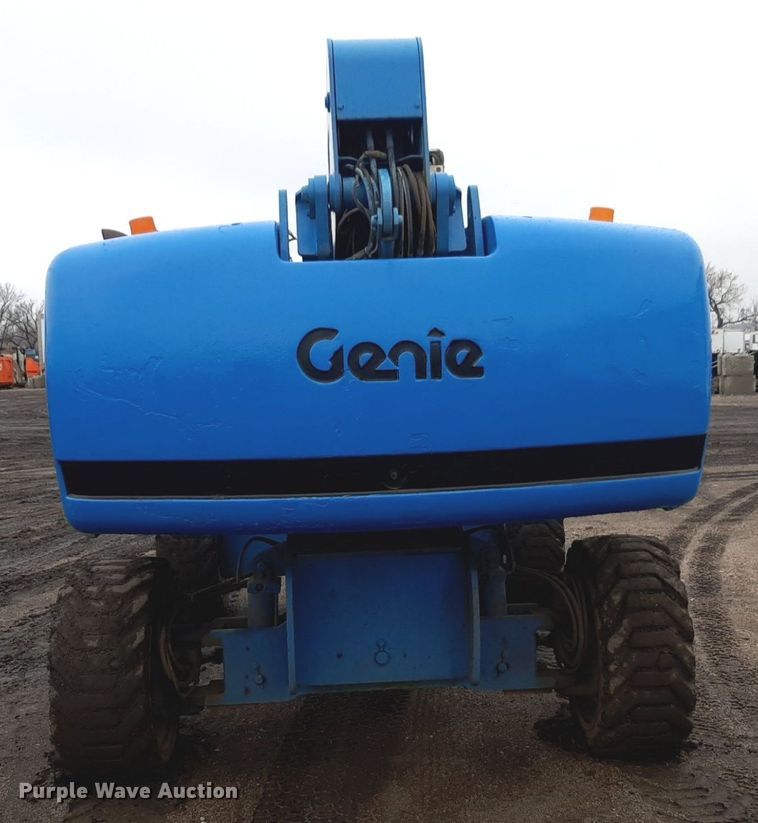 image for item DV9761 2005 Genie S-65 boom lift