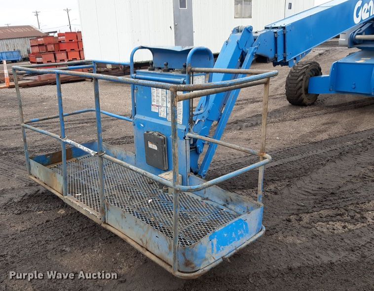 image for item DV9761 2005 Genie S-65 boom lift