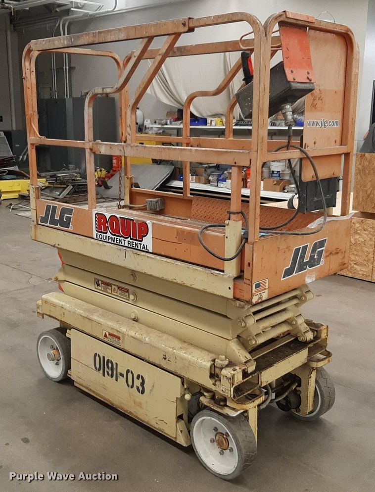 image for item DV9773 JLG 1932E2 scissor lift
