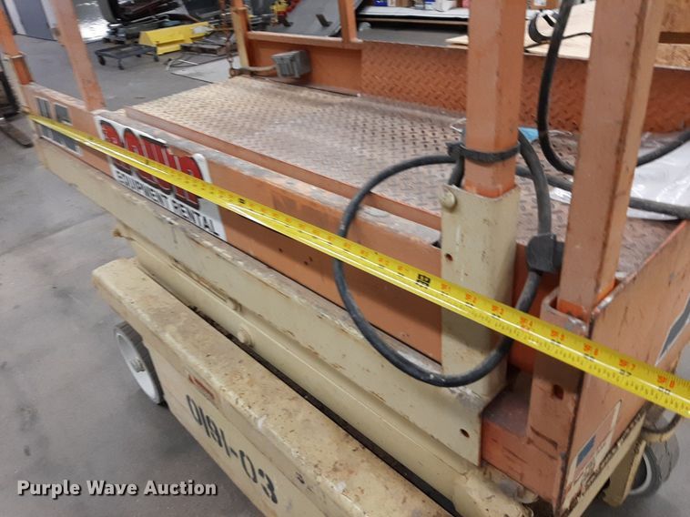 image for item DV9773 JLG 1932E2 scissor lift
