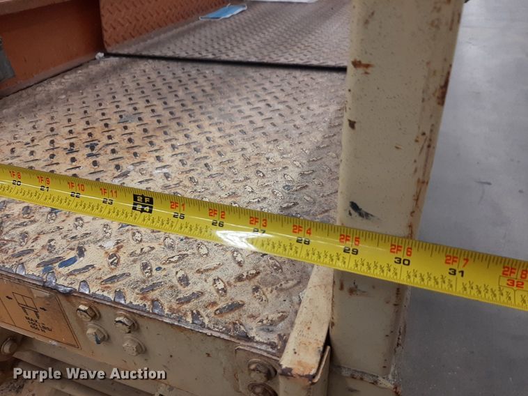 image for item DV9773 JLG 1932E2 scissor lift