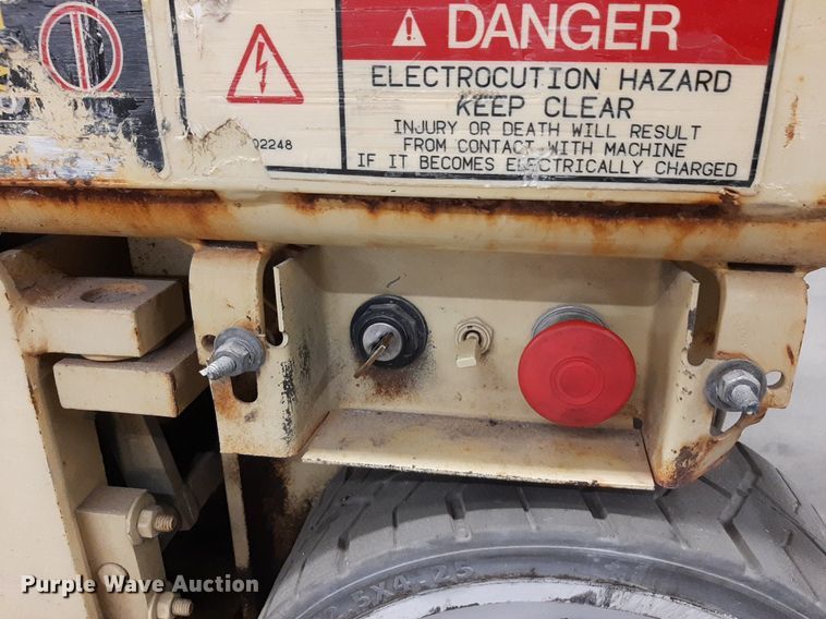 image for item DV9773 JLG 1932E2 scissor lift