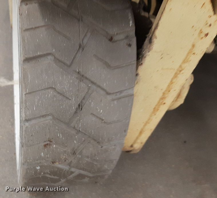 image for item DV9773 JLG 1932E2 scissor lift