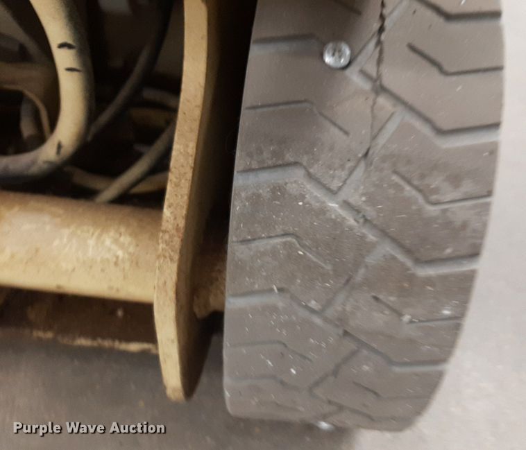 image for item DV9773 JLG 1932E2 scissor lift