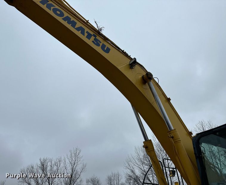 image for item DW2946 2013 Komatsu PC390LC-10 excavator