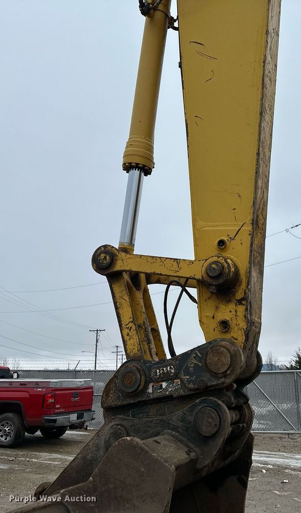 image for item DW2946 2013 Komatsu PC390LC-10 excavator