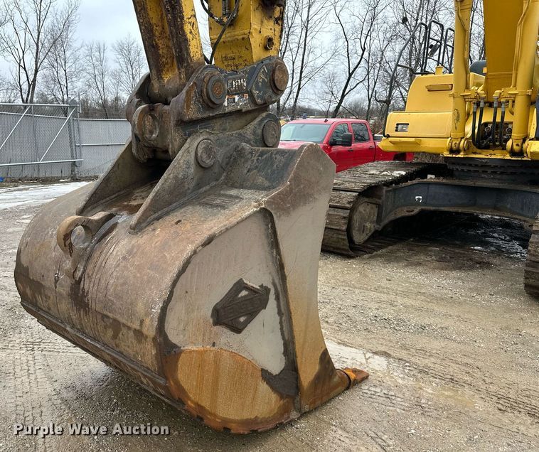 image for item DW2946 2013 Komatsu PC390LC-10 excavator