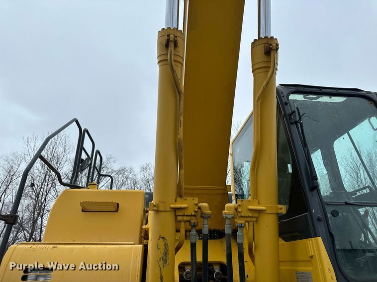 image for item DW2946 2013 Komatsu PC390LC-10 excavator
