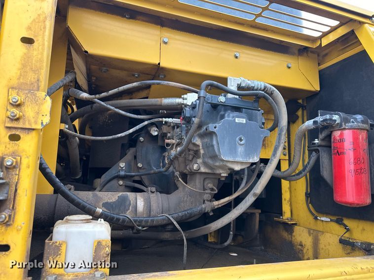 image for item DW2946 2013 Komatsu PC390LC-10 excavator