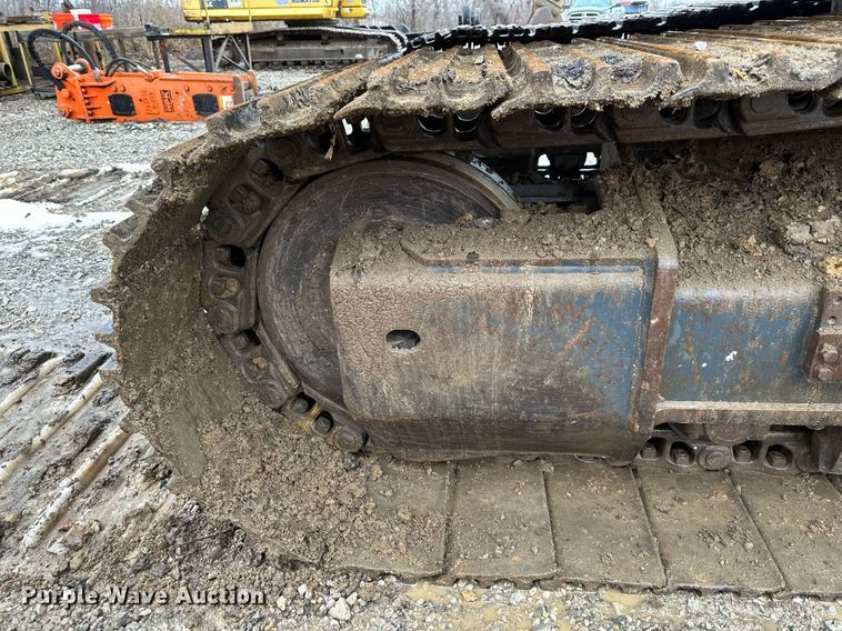 image for item DW2946 2013 Komatsu PC390LC-10 excavator