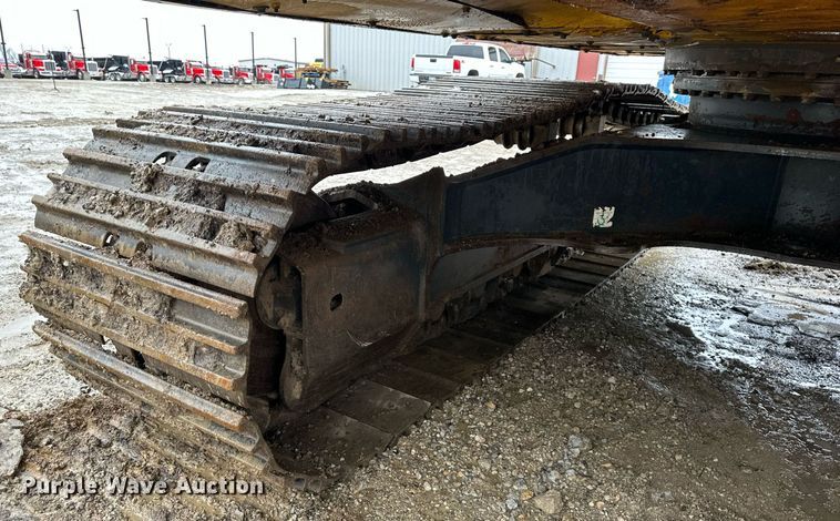 image for item DW2946 2013 Komatsu PC390LC-10 excavator