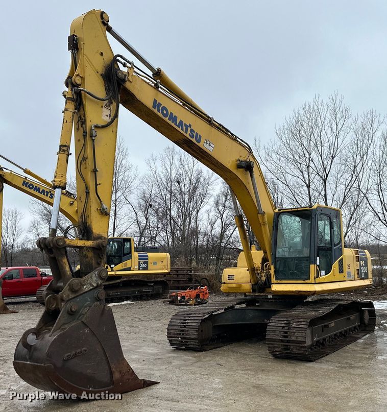 image for item DW2947 2012 Komatsu PC200LC-8 excavator