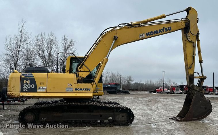 image for item DW2947 2012 Komatsu PC200LC-8 excavator