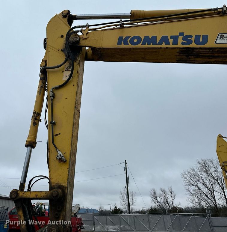image for item DW2947 2012 Komatsu PC200LC-8 excavator