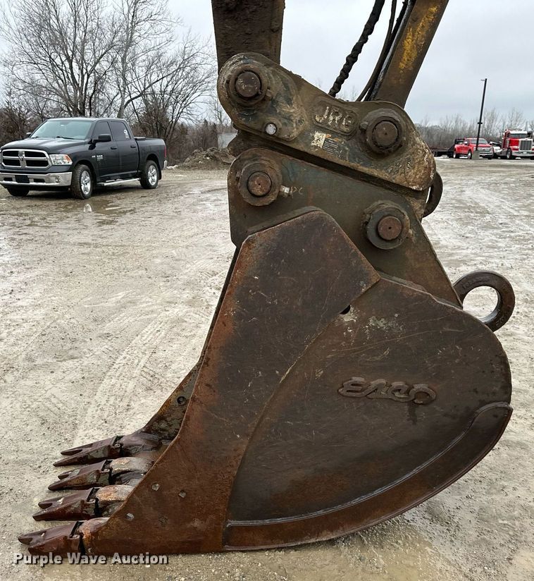 image for item DW2947 2012 Komatsu PC200LC-8 excavator