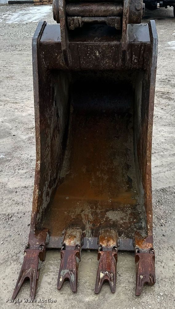 image for item DW2947 2012 Komatsu PC200LC-8 excavator