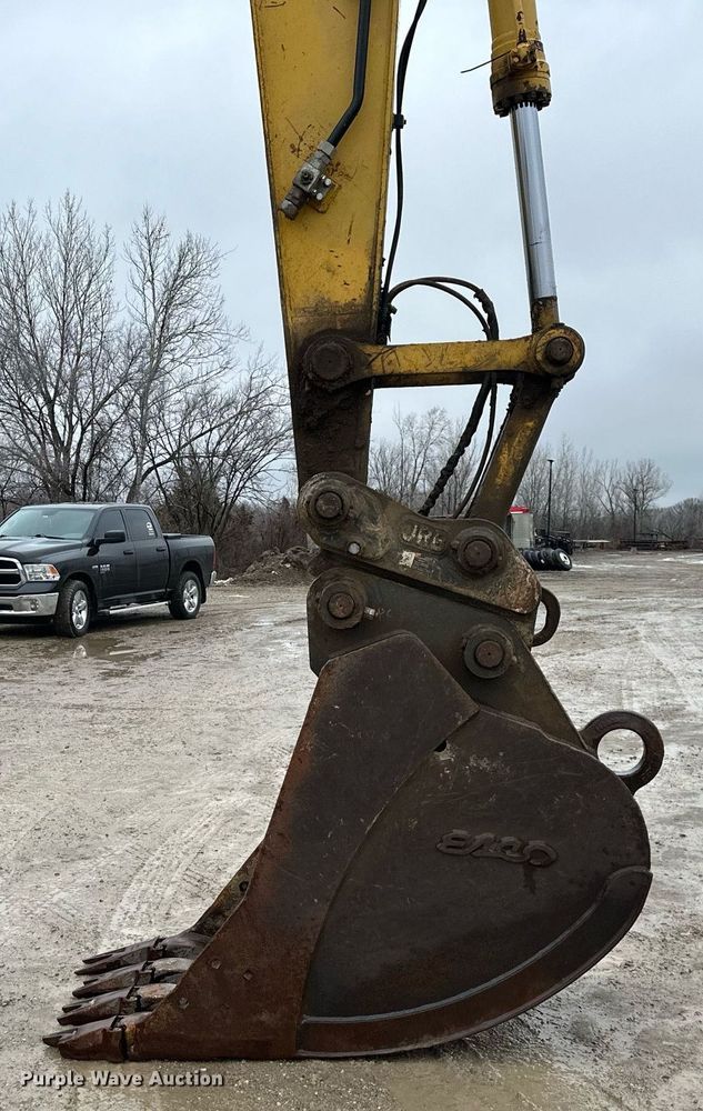 image for item DW2947 2012 Komatsu PC200LC-8 excavator