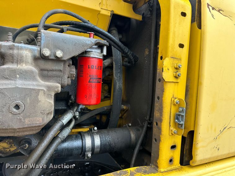 image for item DW2947 2012 Komatsu PC200LC-8 excavator