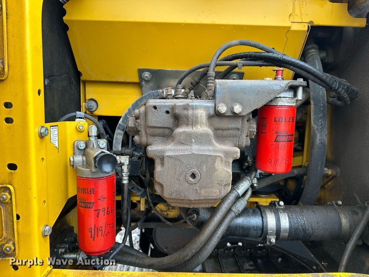 image for item DW2947 2012 Komatsu PC200LC-8 excavator