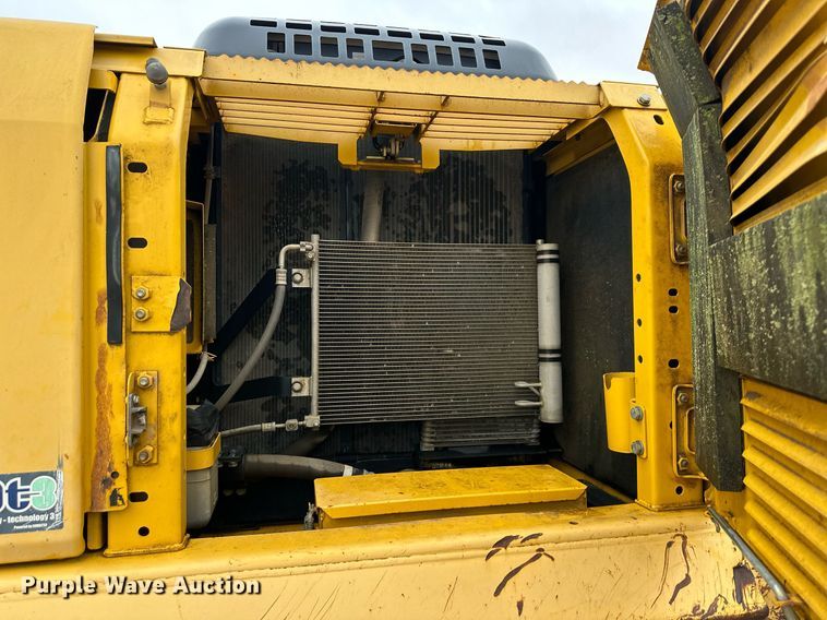 image for item DW2947 2012 Komatsu PC200LC-8 excavator
