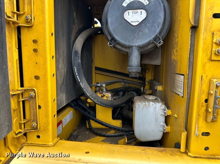 image for item DW2947 2012 Komatsu PC200LC-8 excavator