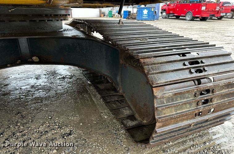 image for item DW2947 2012 Komatsu PC200LC-8 excavator