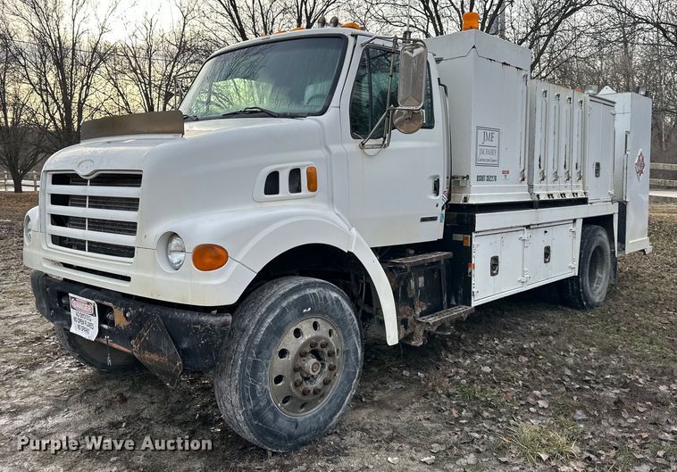 image for item DW2967 2000 Sterling  L-Line fuel truck