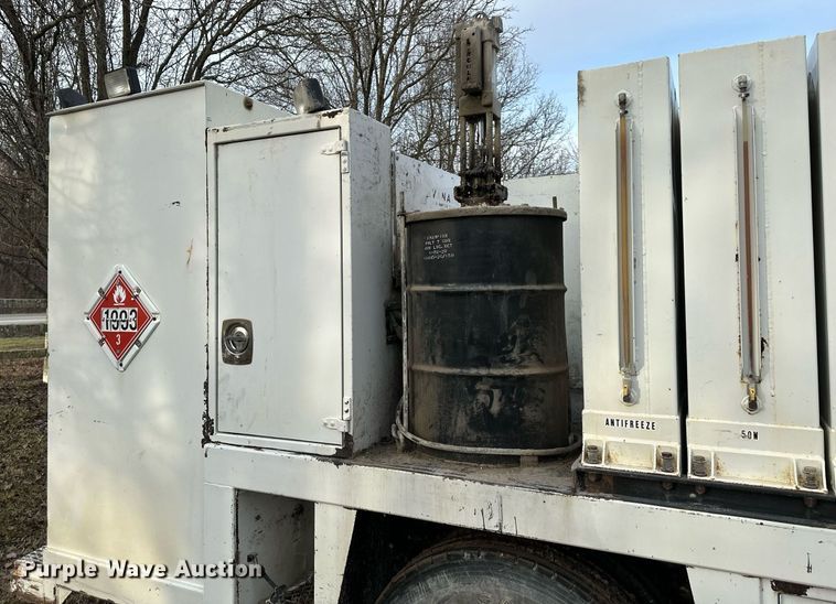 image for item DW2967 2000 Sterling  L-Line fuel truck