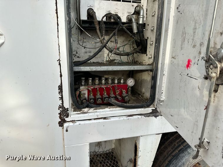 image for item DW2967 2000 Sterling  L-Line fuel truck