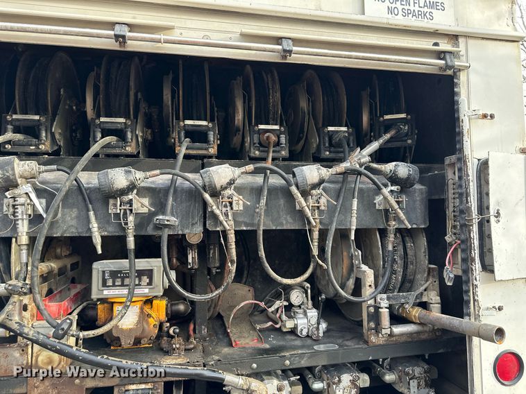 image for item DW2967 2000 Sterling  L-Line fuel truck