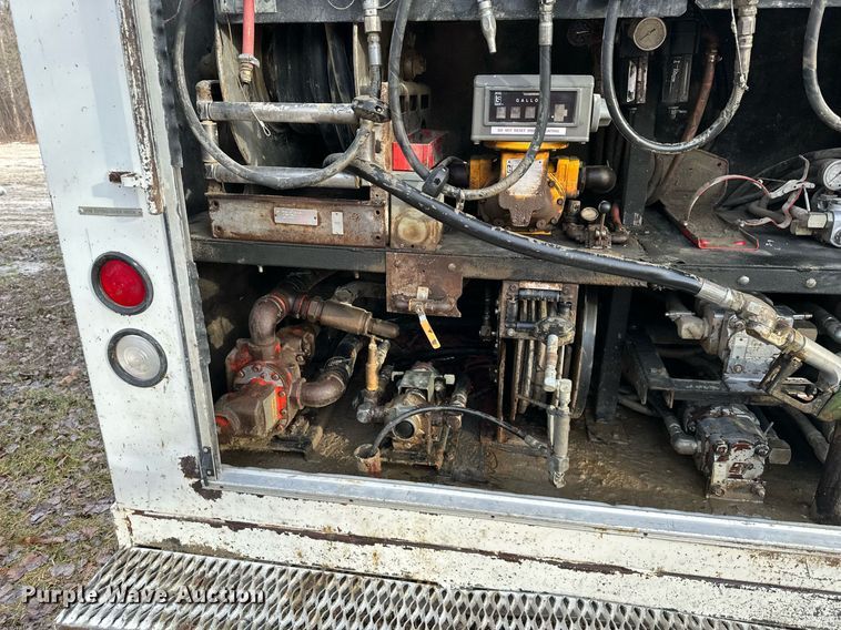 image for item DW2967 2000 Sterling  L-Line fuel truck