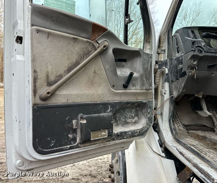 image for item DW2967 2000 Sterling  L-Line fuel truck