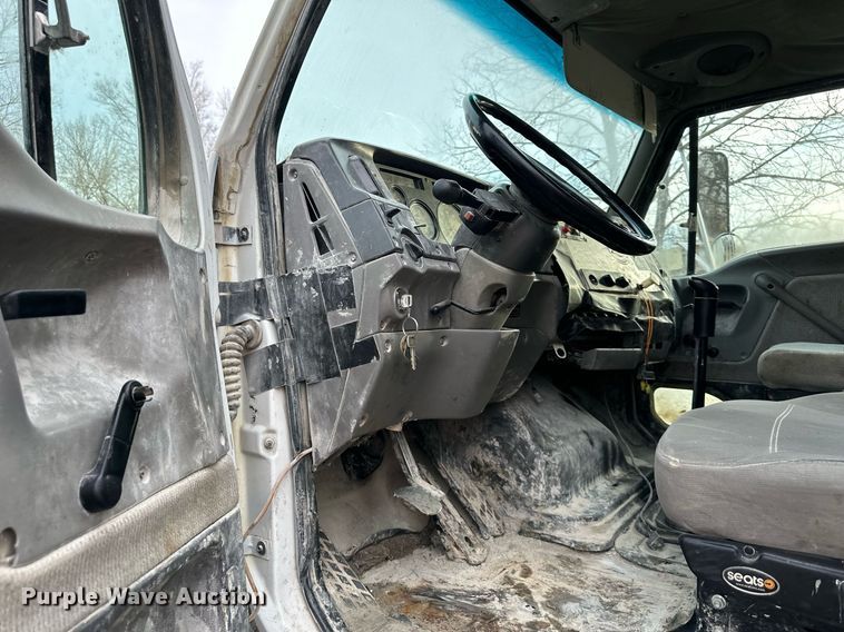 image for item DW2967 2000 Sterling  L-Line fuel truck