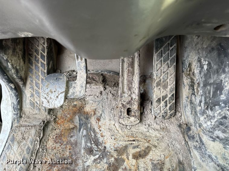 image for item DW2967 2000 Sterling  L-Line fuel truck