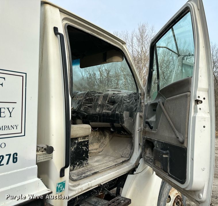 image for item DW2967 2000 Sterling  L-Line fuel truck