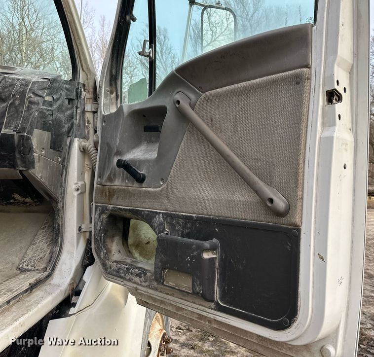 image for item DW2967 2000 Sterling  L-Line fuel truck