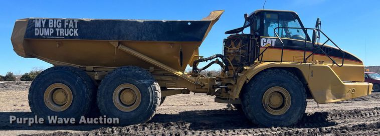 image for item EI0617 2005 Caterpillar 740 haul truck