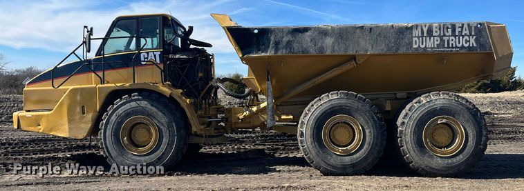 image for item EI0617 2005 Caterpillar 740 haul truck