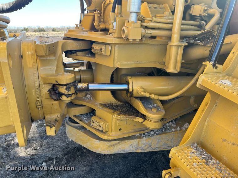 image for item EI0617 2005 Caterpillar 740 haul truck