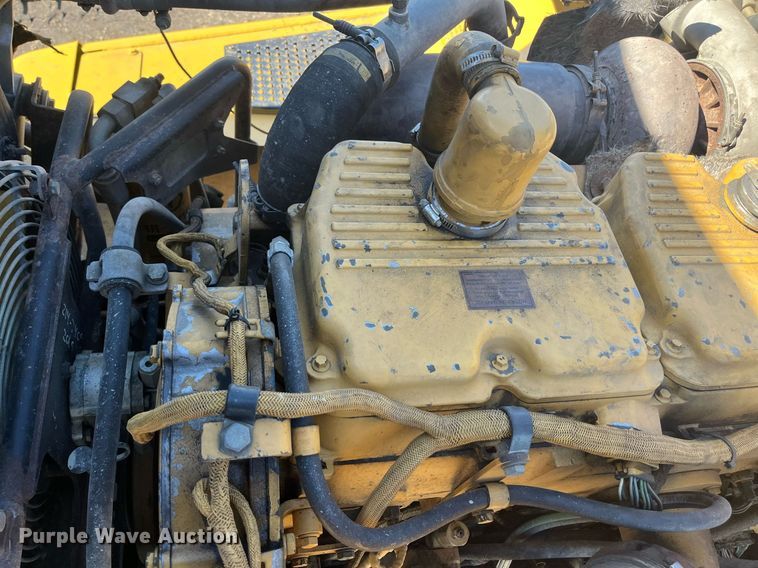 image for item EI0617 2005 Caterpillar 740 haul truck