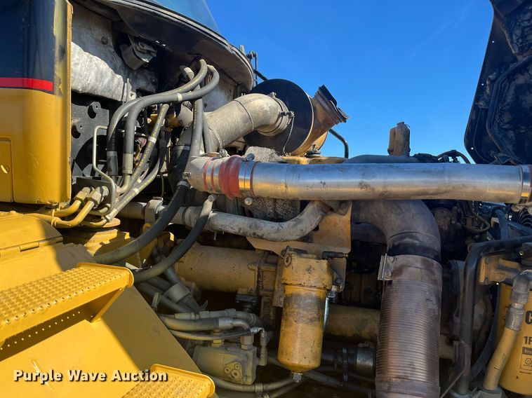 image for item EI0617 2005 Caterpillar 740 haul truck