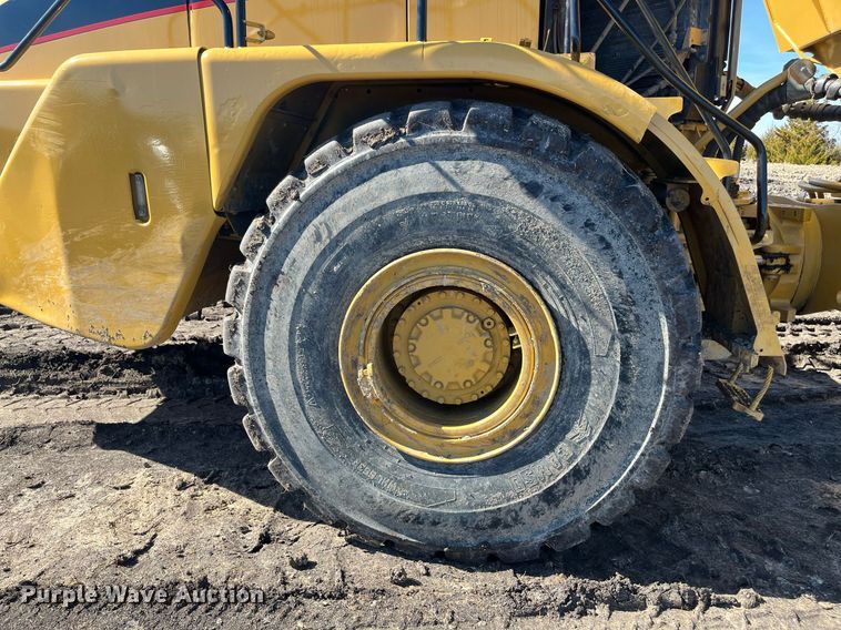 image for item EI0617 2005 Caterpillar 740 haul truck