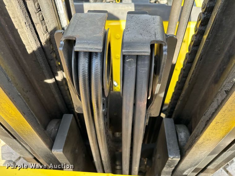 image for item EJ0208 2006 Hyster 110 forklift