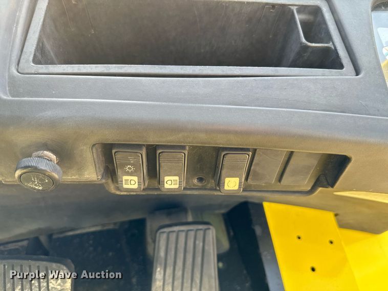 image for item EJ0208 2006 Hyster 110 forklift